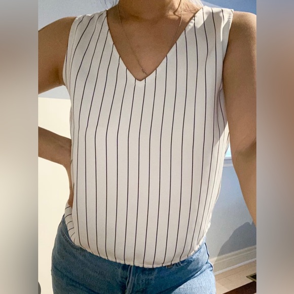 Babaton -white Murphy blouse with stripe, size small - Picture 1 of 3